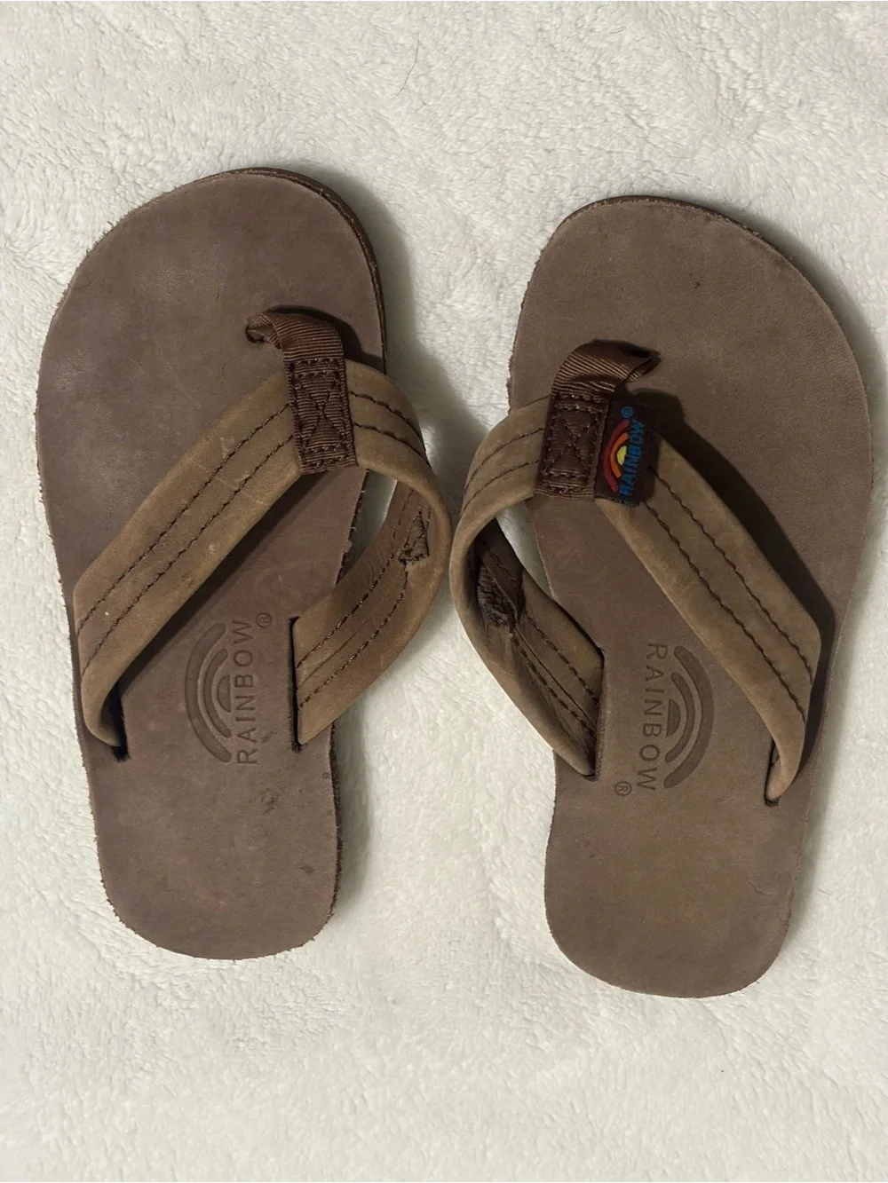 Kids Rainbow Leather Flip Flops in Brown size 9/10